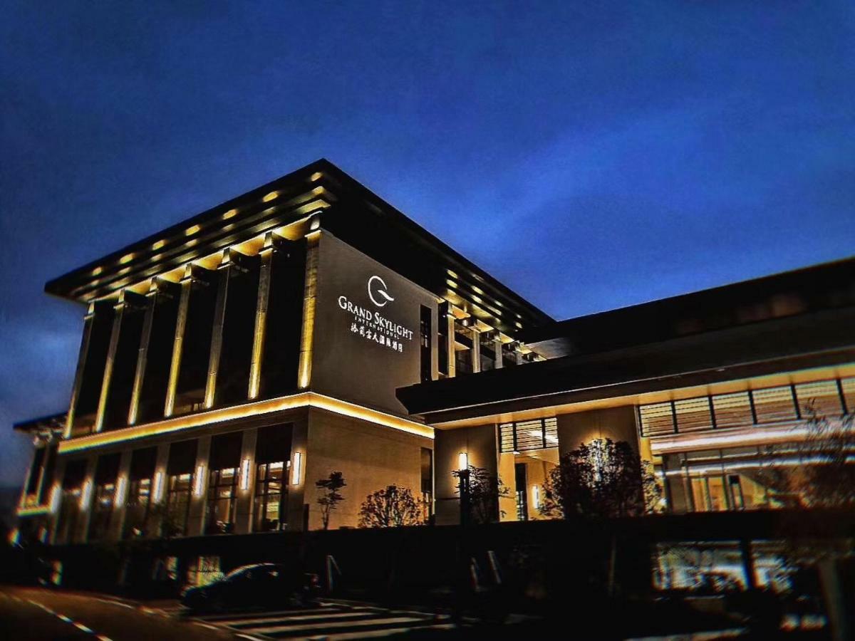 Grand Skylight International Hotel Pingshan Shenzhen Exteriör bild